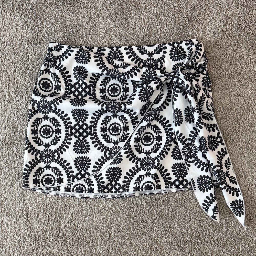 Wrap waist women’s skirt